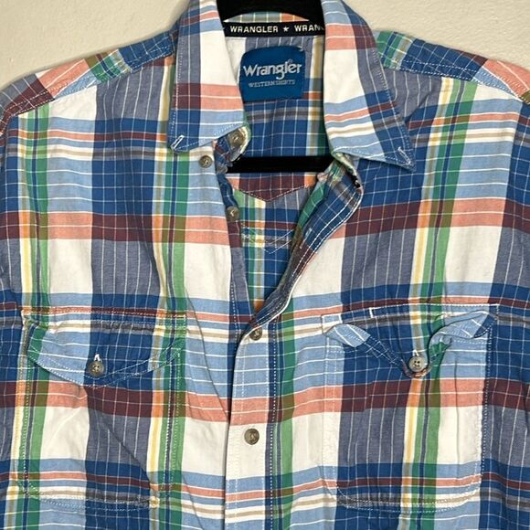 Wrangler, western style, short sleeve button-down shirt - Picture 4 of 8